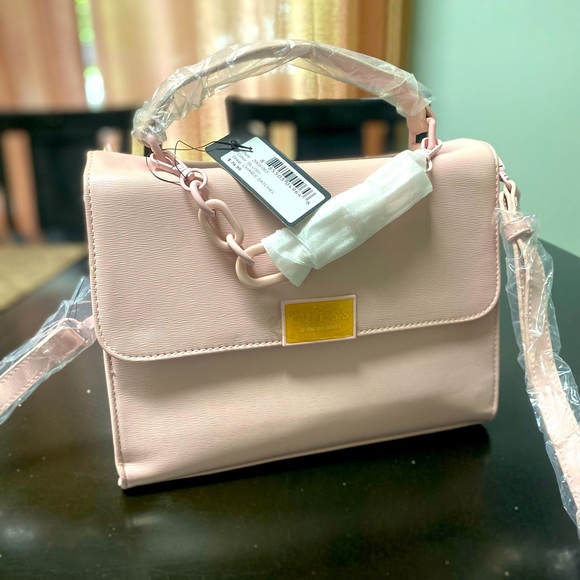 Guess Charis Satchel - Picture 1 of 5